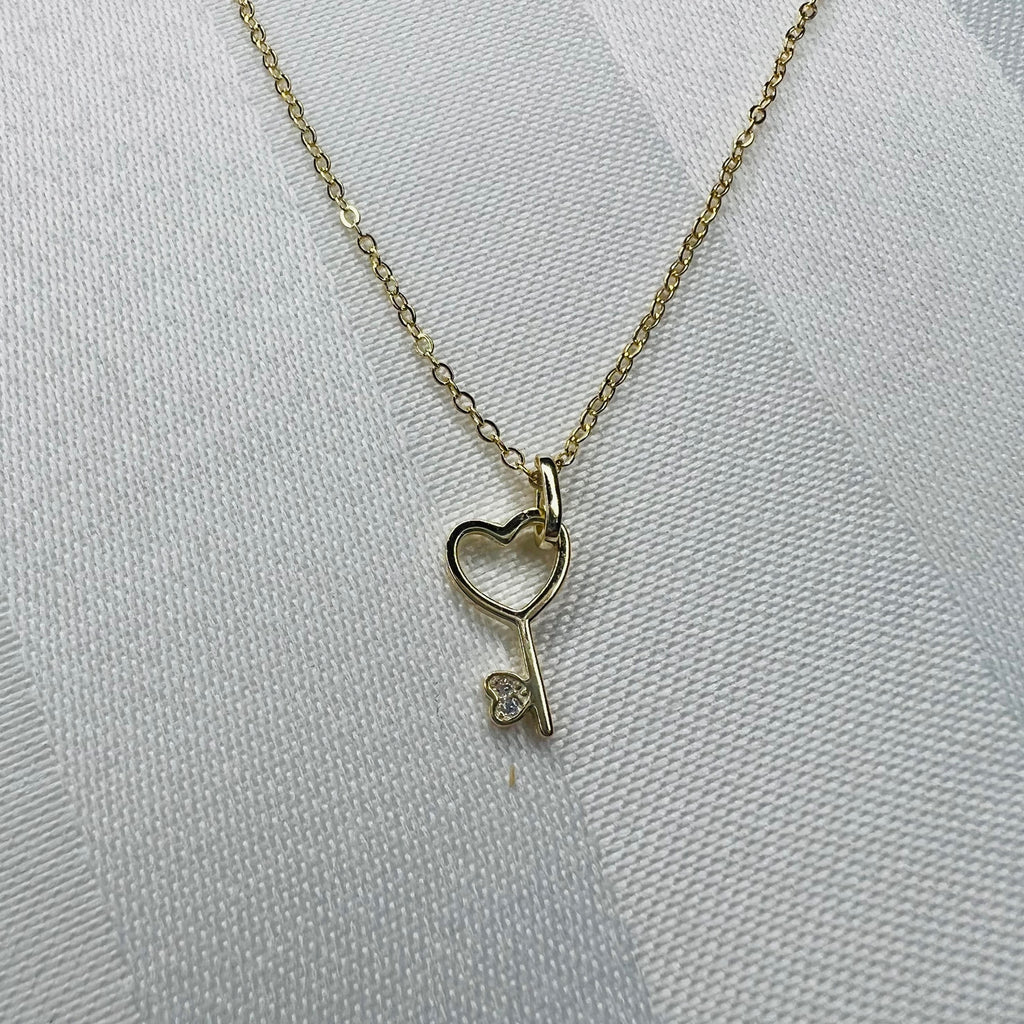 925  sterling Silver Necklace Key & Heart